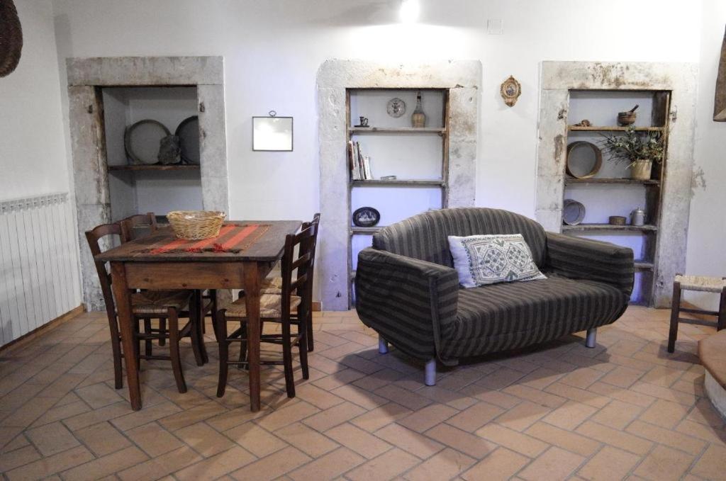 Le Siepi Country House Santo Stefano Di Sessanio Esterno foto